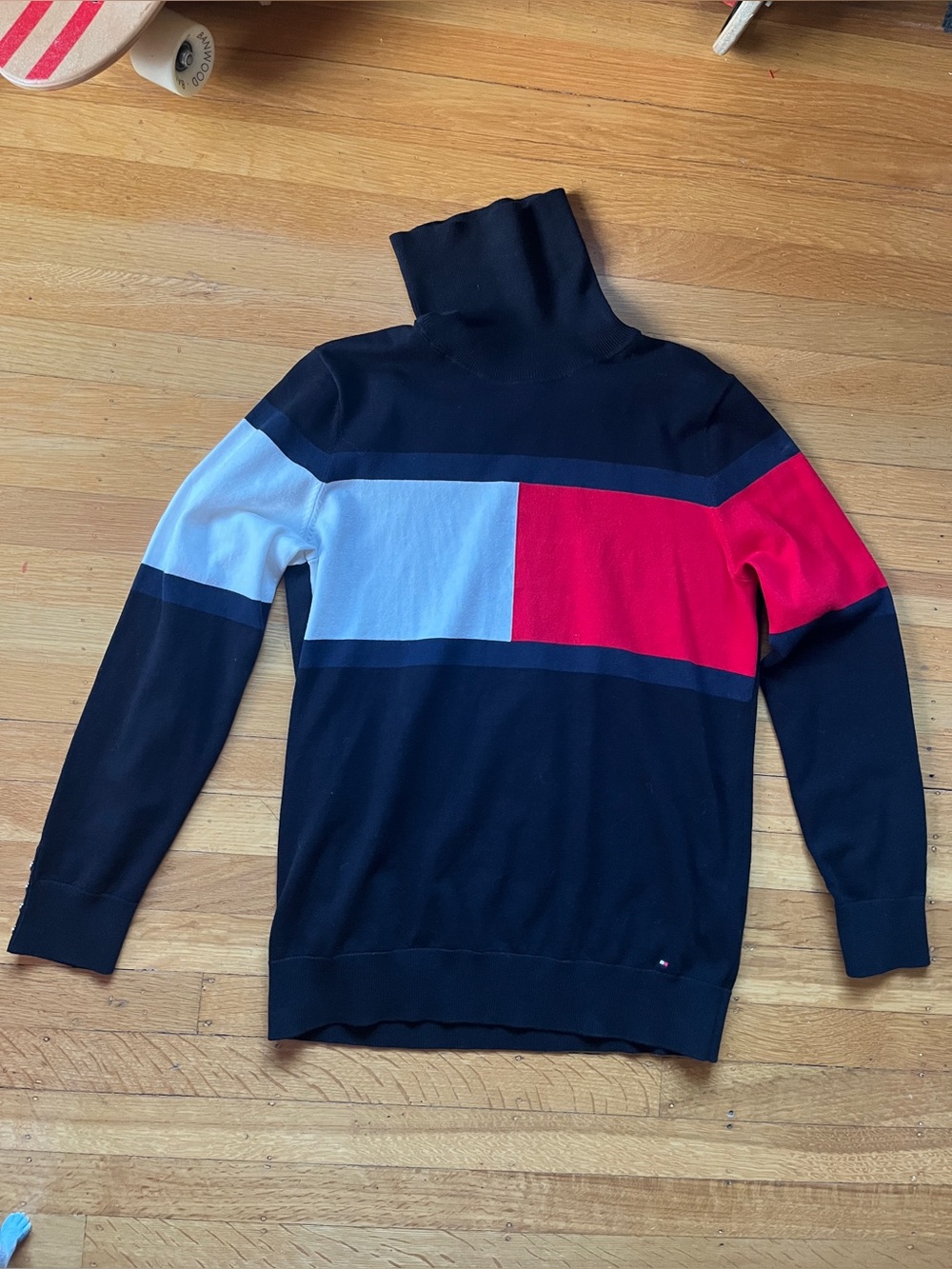 Vintage American Tommy Hilfiger flag logo thin cotton blend sweater turtleneck L